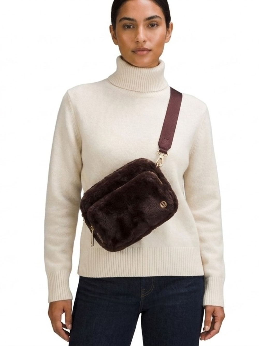 Lululemon Plush Fleece Large 2L Crossbody Bag Black Plum & Gold Metal Hardware - Picture 5 of 8